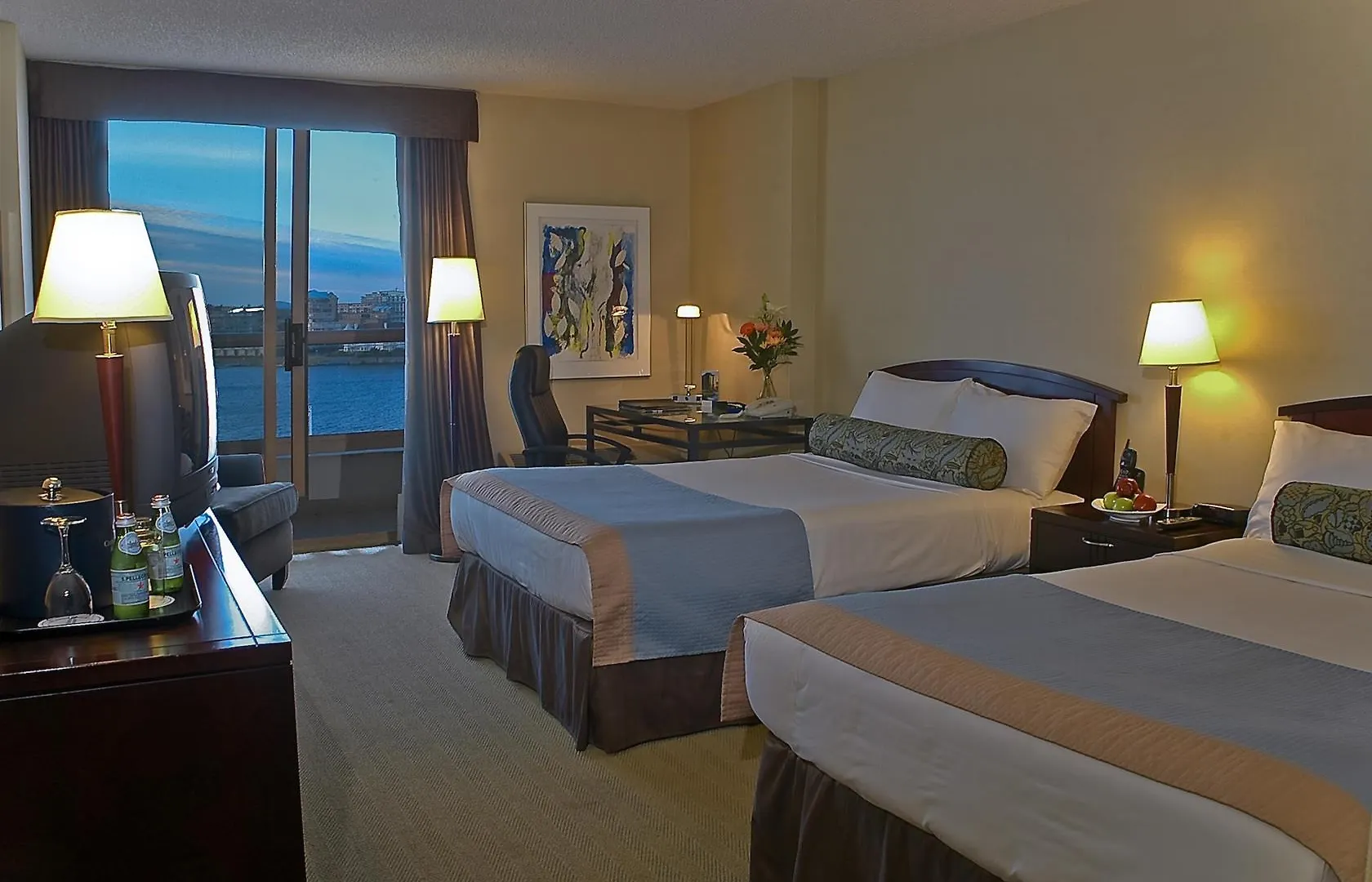 Coast Victoria Hotel & Marina By Apa